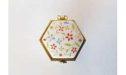 Geschenkdose Schatulle Vintage Porzellan 6-eckig Ranken Schmuckkasette Retro Box 64